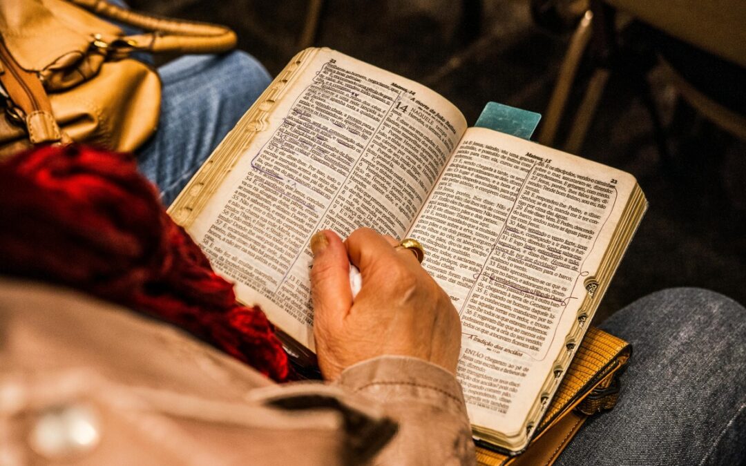 Descubriendo la Verdadera Identidad: El Poder del Evangelio en un Mundo de Percepciones Falsas